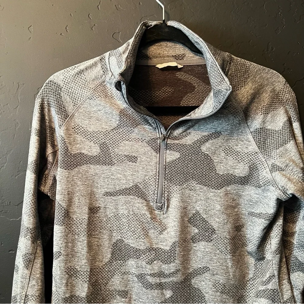Mondetta Womens Camo Activewear Pullover Size:L